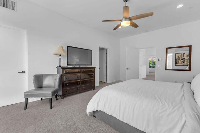 350 Goleta Way, Palm Springs CA: https://media.crmls.org/mediaz/089bfa49-4c91-4b71-9745-5e66e392c175.jpg