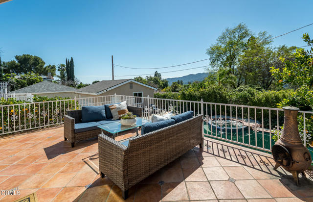 Detail Gallery Image 59 of 74 For 3550 Santa Carlotta St, Glendale,  CA 91214 - 5 Beds | 4 Baths