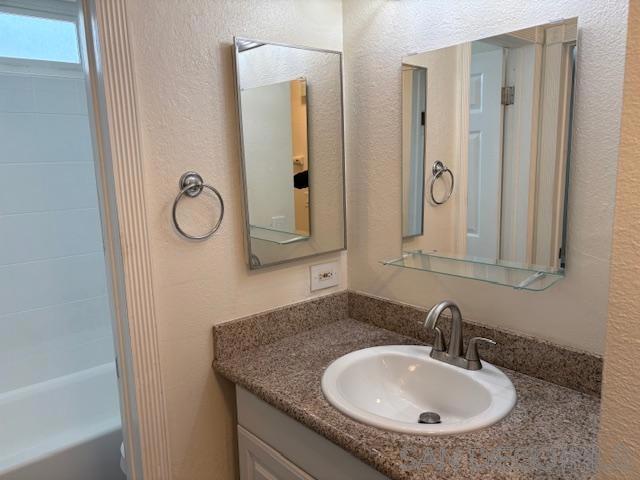 3863 Highland Ave, San Diego CA: https://media.crmls.org/mediaz/089c9bf8-6bbc-4d1f-970a-9798f041abd9.jpg