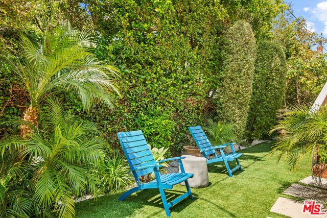 8221 Delgany Avenue, Playa del Rey CA: https://media.crmls.org/mediaz/089ca475-3441-404e-bb75-5aa895eed551.jpg