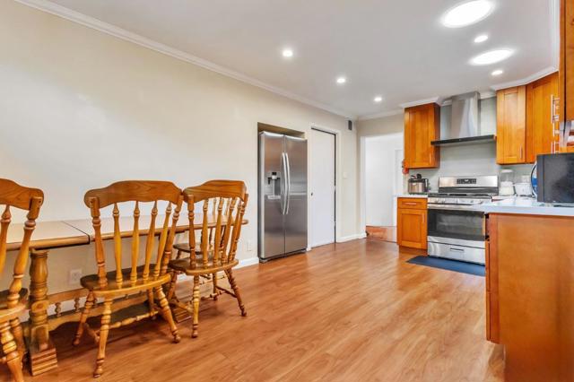 455 Gardenside Avenue, South San Francisco CA: https://media.crmls.org/mediaz/089cb8ae-8104-411b-acae-4da8cb340e63.jpg