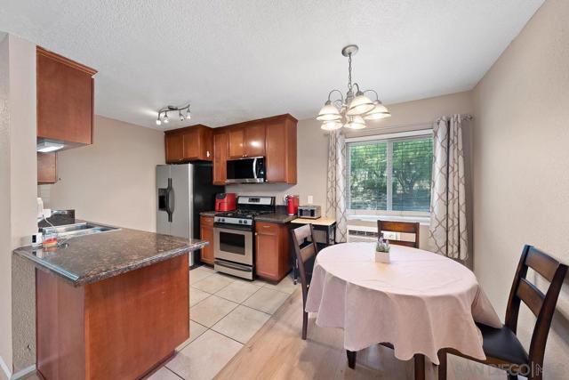 9938 Buena Vista Drive, Spring Valley CA: https://media.crmls.org/mediaz/089d0565-c3a8-42c3-99de-89edb2b869eb.jpg