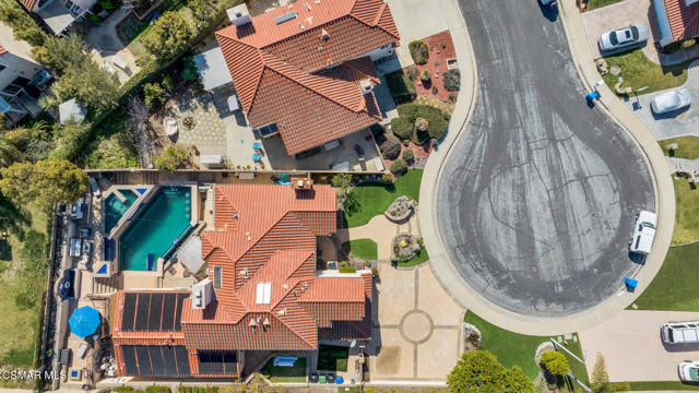 4542 Skidmore Court, Moorpark CA: https://media.crmls.org/mediaz/089d1de1-77c3-4ca2-ba50-7bc60d8f7012.jpg