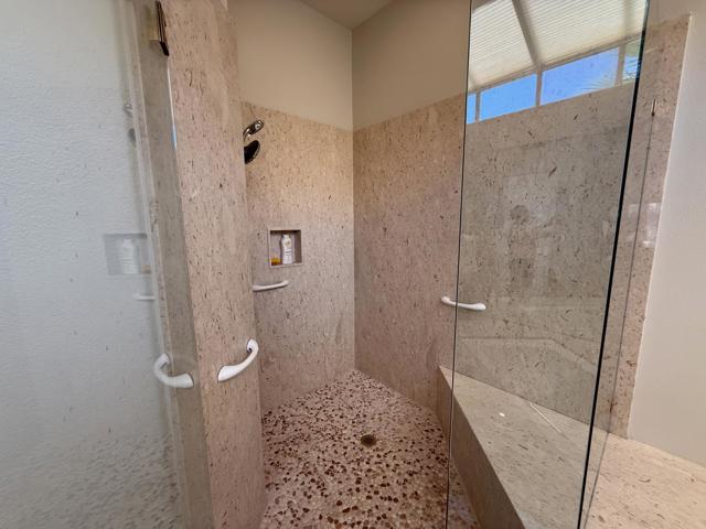 79765 Tangelo, La Quinta CA: https://media.crmls.org/mediaz/089d8ce4-e2bc-4b66-b8cb-1632a2270e5e.jpg