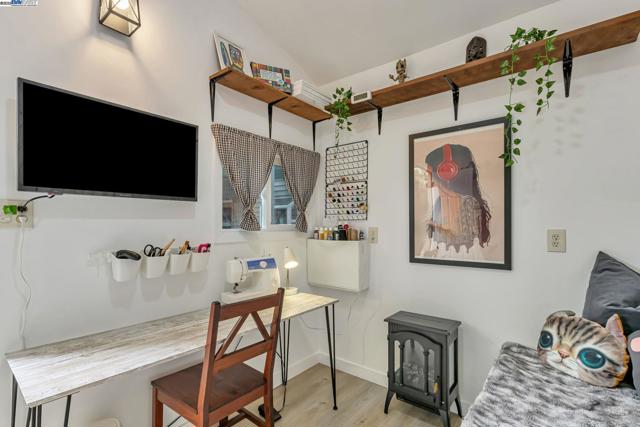 2019 E St, Hayward CA: https://media.crmls.org/mediaz/089d9507-3b41-4927-bb70-8a63f23d1191.jpg