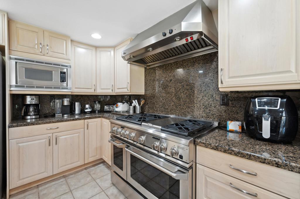 MLS #219137333DA image #4