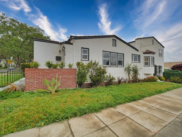 3000 56th Avenue, Oakland CA: https://media.crmls.org/mediaz/089e3cf1-df88-47b4-8901-ed5bb8395eab.jpg