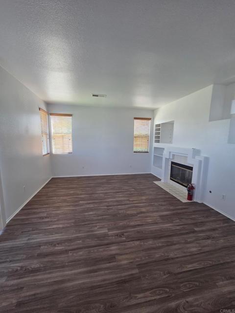 Detail Gallery Image 23 of 52 For 821 Verin Ln, Chula Vista,  CA 91910 - 5 Beds | 3 Baths