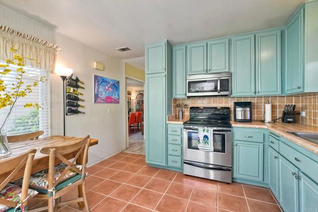 Detail Gallery Image 8 of 31 For 6548 Camino Del Parque, Carlsbad,  CA 92011 - 2 Beds | 1/1 Baths
