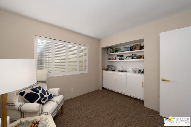 566 N Sunset Way, Palm Springs CA: https://media.crmls.org/mediaz/089e839f-8717-41fd-a50c-ca5691d6ef37.jpg