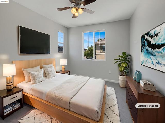 789 King Palm Ln, Brentwood CA: https://media.crmls.org/mediaz/089e922e-6b33-446c-bcd1-f757c0214a4f.jpg