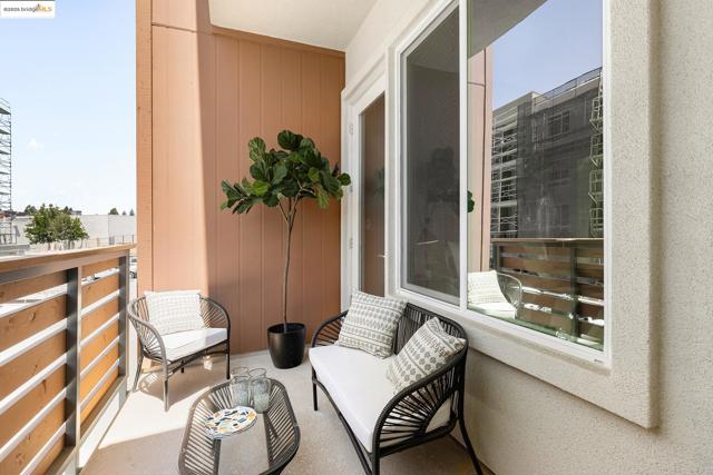 28946 Parkridge Lp, Hayward CA: https://media.crmls.org/mediaz/089fcff8-2c9c-4ac4-9475-f34b6d0f549a.jpg