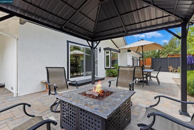 1838 Sunnyvale Ave, Walnut Creek CA: https://media.crmls.org/mediaz/089fddd8-4768-4202-b836-536a5d7d19db.jpg