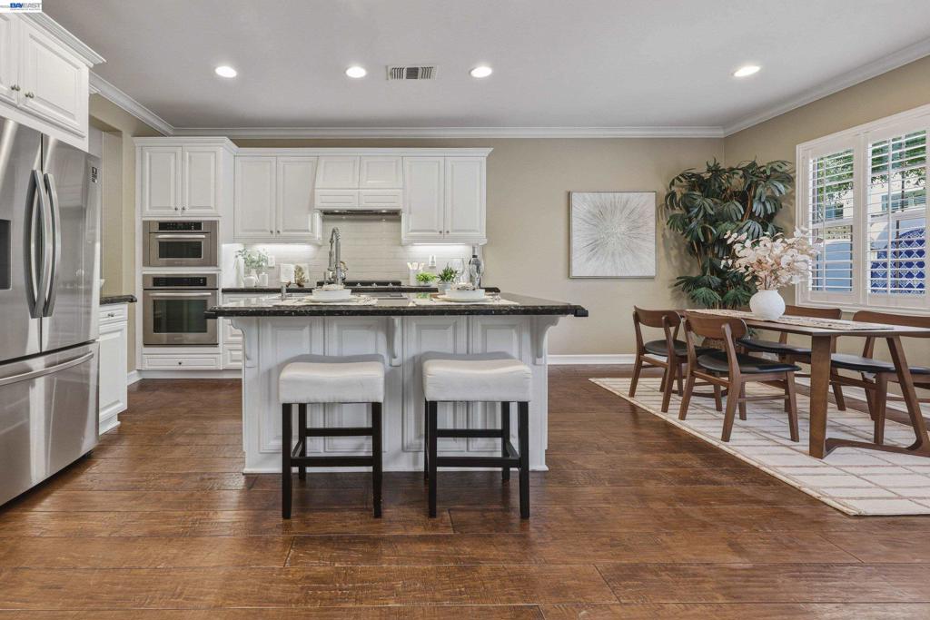 8320 New Park Ln - photo 10