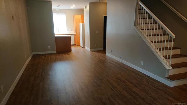 918 CAMINO DE LA REINA, San Diego CA: https://media.crmls.org/mediaz/08a1f2f6-a08a-403e-b570-ecb00f9e6064.jpg