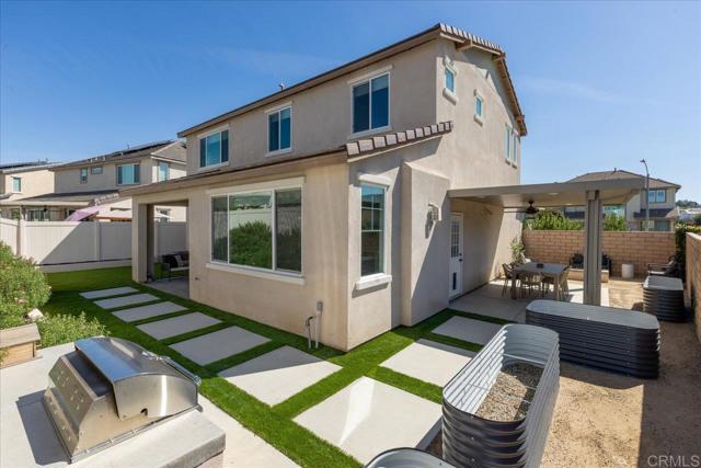 Detail Gallery Image 11 of 60 For 39665 Foxtail Dr, Temecula,  CA 92591 - 4 Beds | 3 Baths