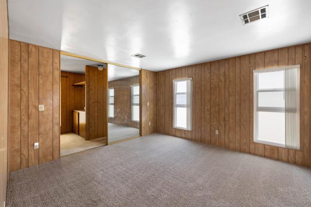 9255 N Magnolia Avenue, Santee CA: https://media.crmls.org/mediaz/08a2d703-01c2-4930-b7cc-a47678ca1d84.jpg