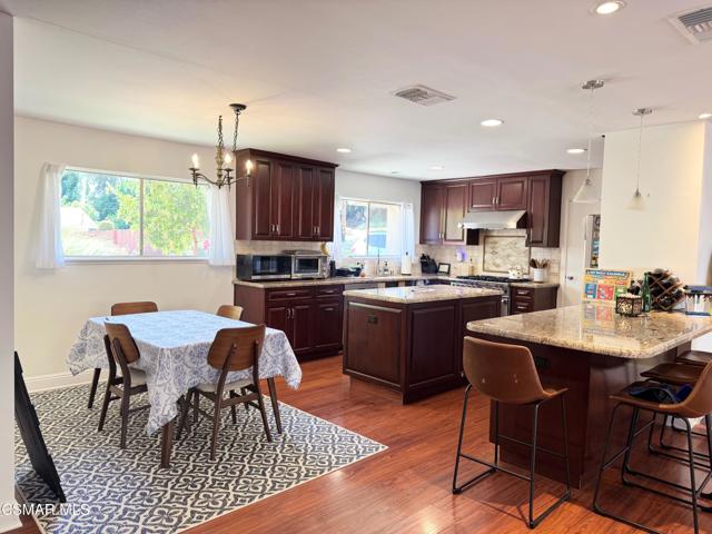 5808 Greenview Road, Calabasas CA: https://media.crmls.org/mediaz/08a34b8d-8941-49b2-9ceb-b6771a3767a8.jpg