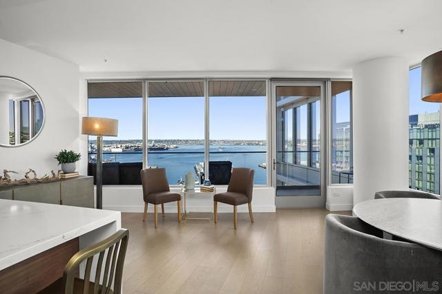 888 W E Street, San Diego CA: https://media.crmls.org/mediaz/08a38fa4-4487-4cad-9850-e136ef02bd29.jpg