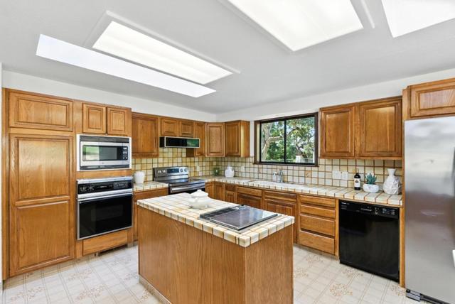 3033 Stevenson Drive, Pebble Beach CA: https://media.crmls.org/mediaz/08a4196e-3765-4d3a-a487-076bc2aef053.jpg