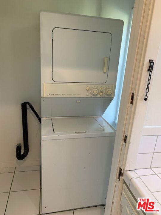 1201 S OGDEN Drive, Los Angeles CA: https://media.crmls.org/mediaz/08a430a4-fb21-4c37-896d-258020ee3166.jpg