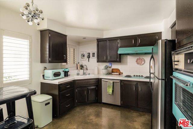 4343 Finley Avenue, 2 photo 13