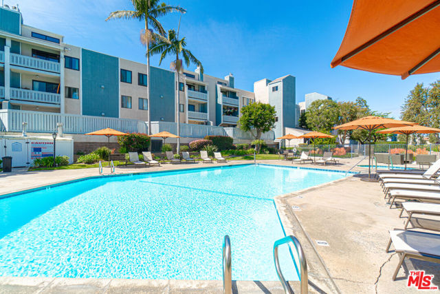 2 Bed Home for Sale in Los Angeles, California