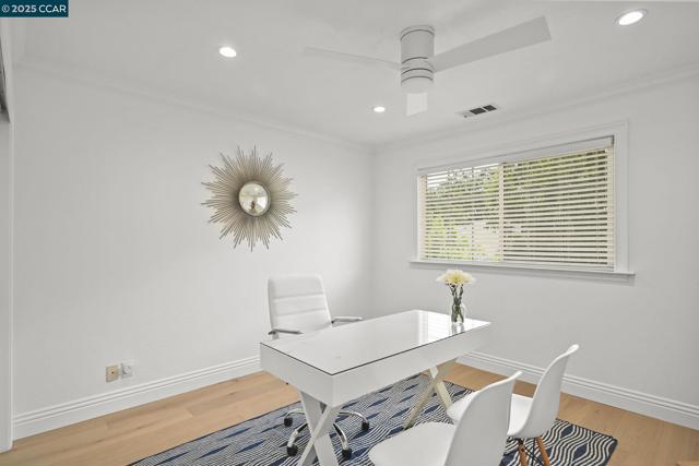 107 Leafield Rd, Danville CA: https://media.crmls.org/mediaz/08a60c8f-feed-4e88-a59f-2fec748bcffb.jpg