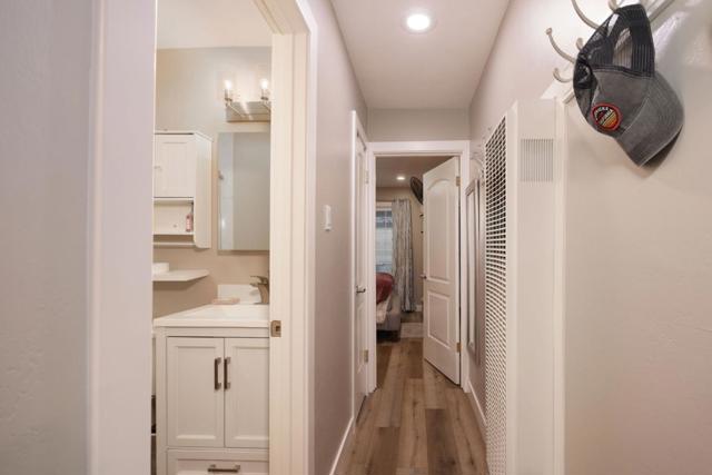 Image 7 of 22 For 523 The Alameda