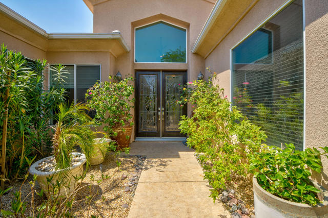 7 Chopin Court, Rancho Mirage CA: https://media.crmls.org/mediaz/08a77c20-b279-40a0-84ec-c0ecba5f9573.jpg