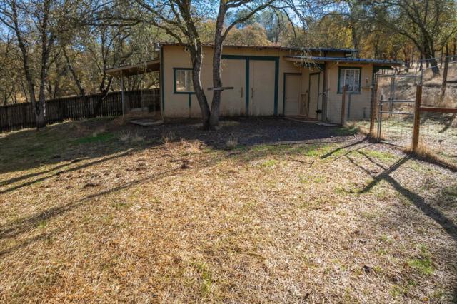 10207 Pool Station Road, Angels Camp CA: https://media.crmls.org/mediaz/08a7a28f-e06b-4911-9f32-135a5fe371eb.jpg