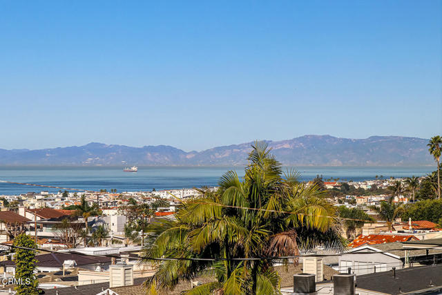 Detail Gallery Image 2 of 27 For 1202 1st St, Hermosa Beach,  CA 90254 - 3 Beds | 2 Baths
