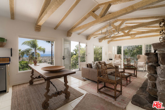 15 Loma Media Road, Santa Barbara CA: https://media.crmls.org/mediaz/08a81ce6-7842-4832-ab30-ca0ccdf37d41.jpg