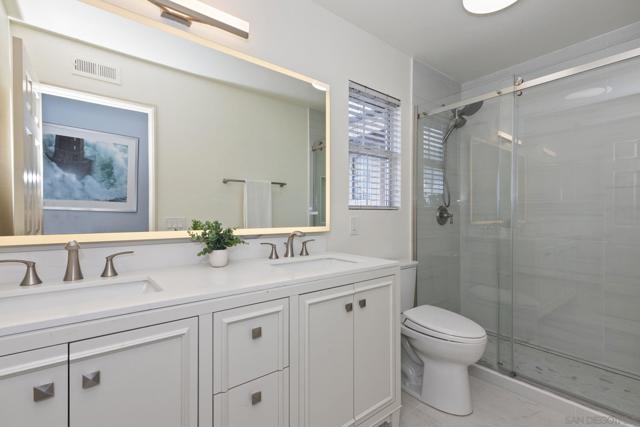 11927 Dapple Way, San Diego CA: https://media.crmls.org/mediaz/08a84c46-679f-4ee9-bd43-b7d7c8b28a30.jpg