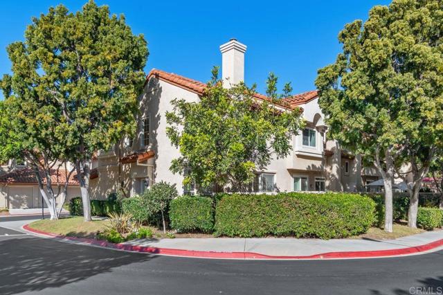 Detail Gallery Image 7 of 46 For 3810 Creststone Place, San Diego,  CA 92130 - 3 Beds | 2/1 Baths