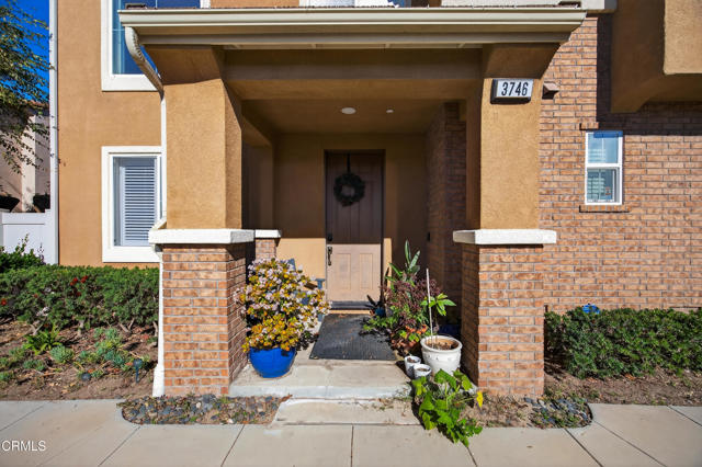 3746 Dunkirk Drive, Oxnard CA: https://media.crmls.org/mediaz/08a9602c-eabd-4ca2-88cf-ba7e32692c2b.jpg