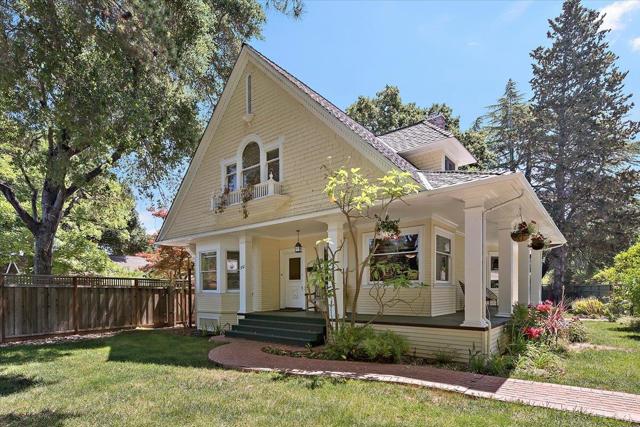 302 Los Gatos Boulevard, Los Gatos CA: https://media.crmls.org/mediaz/08a9cf70-5cc4-4210-987d-bca0dd75a8cc.jpg