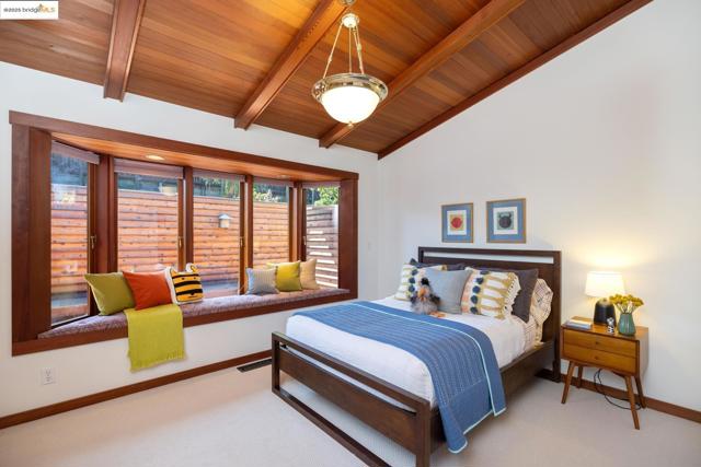 6890 Charing Cross Road, Berkeley CA: https://media.crmls.org/mediaz/08ab7366-d3a7-48b9-8ae4-b4a2c2d70cd5.jpg