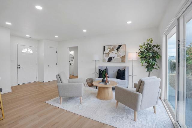 Detail Gallery Image 9 of 32 For 5648 Hamill Ave, San Diego,  CA 92120 - 3 Beds | 2 Baths