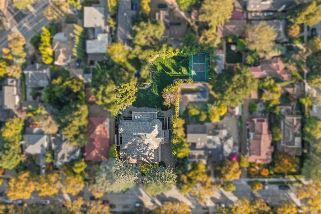 https://media.crmls.org/mediaz/08aca5eb-f87c-4996-8690-4ea147209dba.jpg?preset=X-Large
