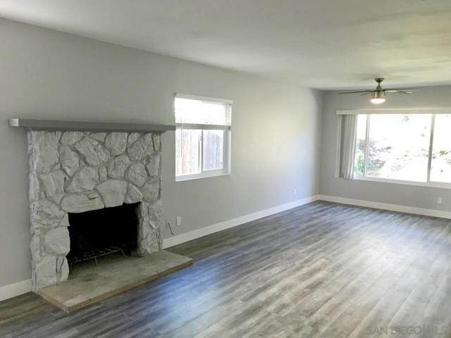 5091 Park Rim Dr, San Diego CA: https://media.crmls.org/mediaz/08ad1c1c-d506-4bd8-b4cb-44649017cf07.jpg