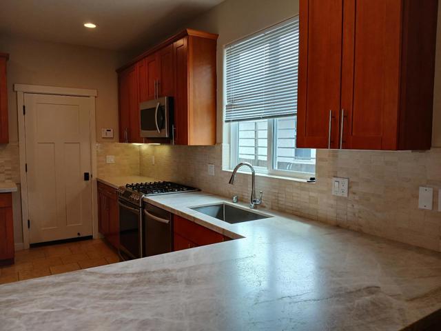 415 Spruce Street, Half Moon Bay CA: https://media.crmls.org/mediaz/08ad71f7-53e6-4da2-a724-799241ff08d8.jpg