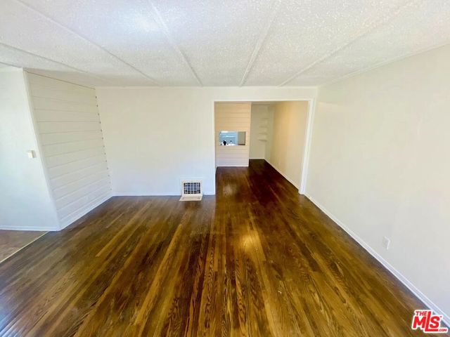 3734 Sawtelle Boulevard, Los Angeles CA: https://media.crmls.org/mediaz/08ad8582-cfae-48d0-8b1e-351d67e92980.jpg