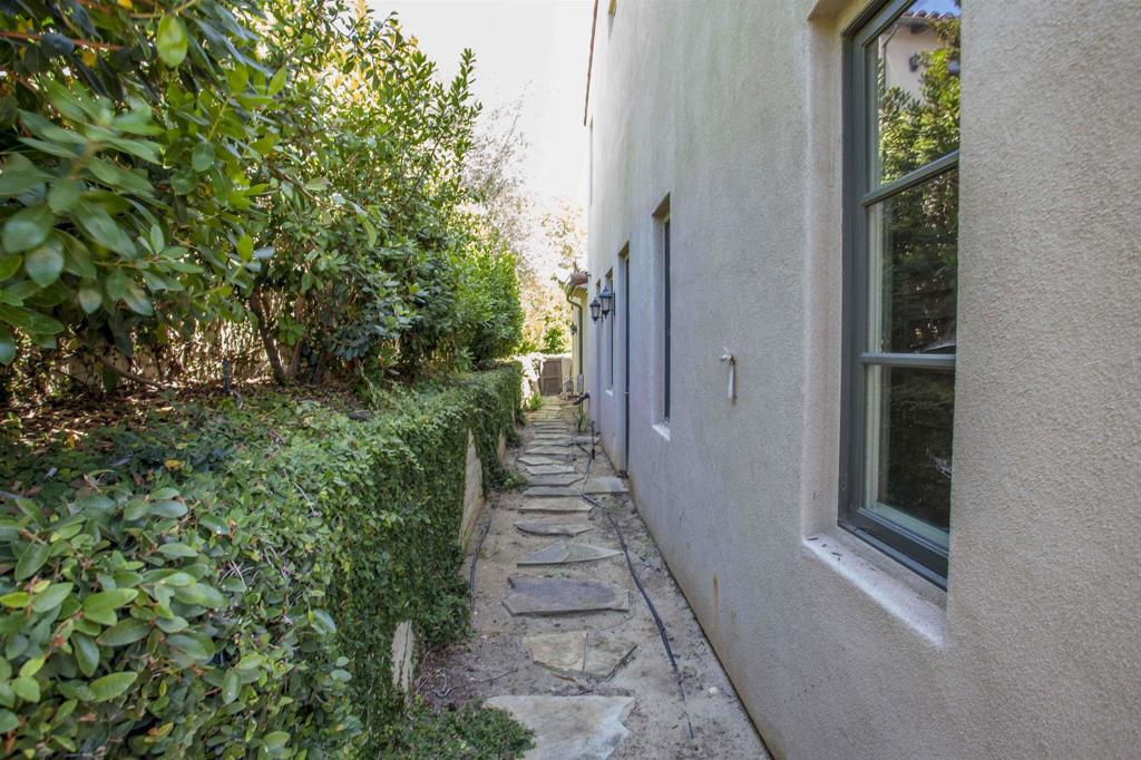 MLS #250040381SD image #49