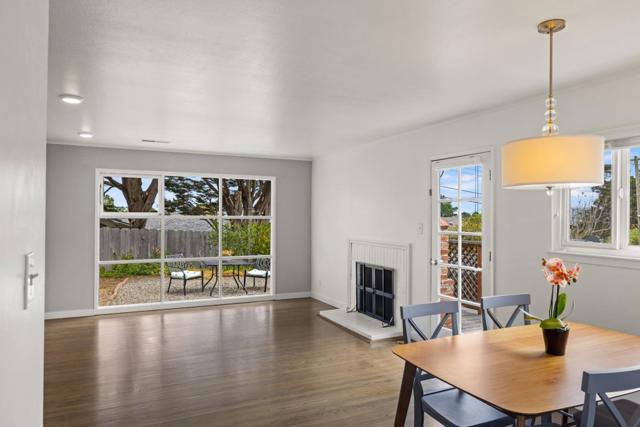 604 Mar Vista Drive, Monterey CA: https://media.crmls.org/mediaz/08b0112a-4237-4176-865b-c0cb1f747f35.jpg