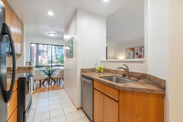 4250 El Camino Real, Palo Alto CA: https://media.crmls.org/mediaz/08b27662-13e2-4009-8d97-88947a4089b0.jpg