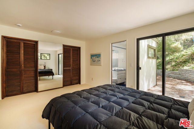 1289 Old Topanga Canyon Road, Topanga CA: https://media.crmls.org/mediaz/08b2a41e-6dd6-4ad1-8a60-913c8c1713aa.jpg