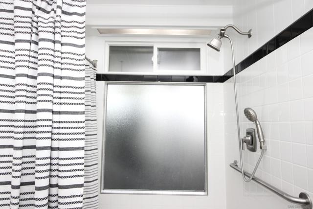 7004 San Bartolo, Carlsbad CA: https://media.crmls.org/mediaz/08b2b672-b5ab-40bf-874d-ae74da80f3bb.jpg