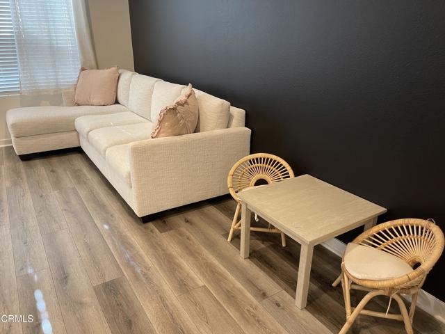 Detail Gallery Image 23 of 67 For 130 Farmhouse Dr #2,  Simi Valley,  CA 93065 - 3 Beds | 2/1 Baths