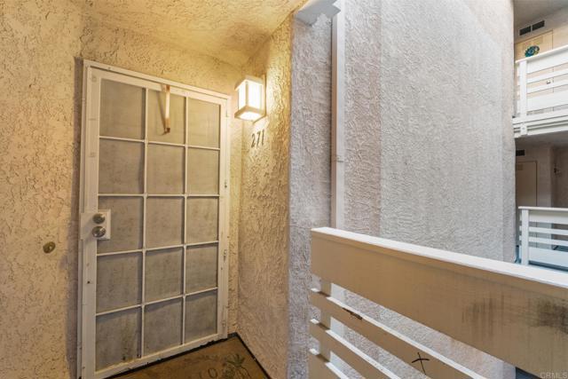 Detail Gallery Image 29 of 37 For 7228 Camino Degrazia #271,  San Diego,  CA 92111 - 3 Beds | 2 Baths
